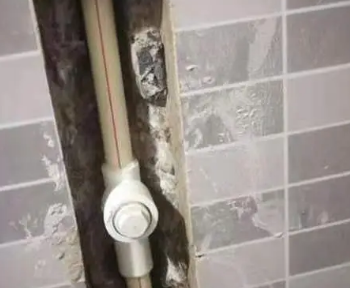 金秀卫生间测漏水